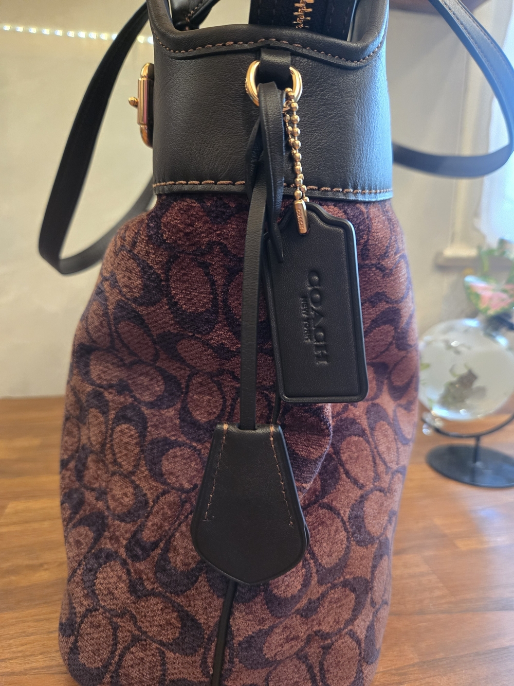Coach Easton Tote Bag in Signature Chenille NEVER USED *NWOT - Picture 3 of 10